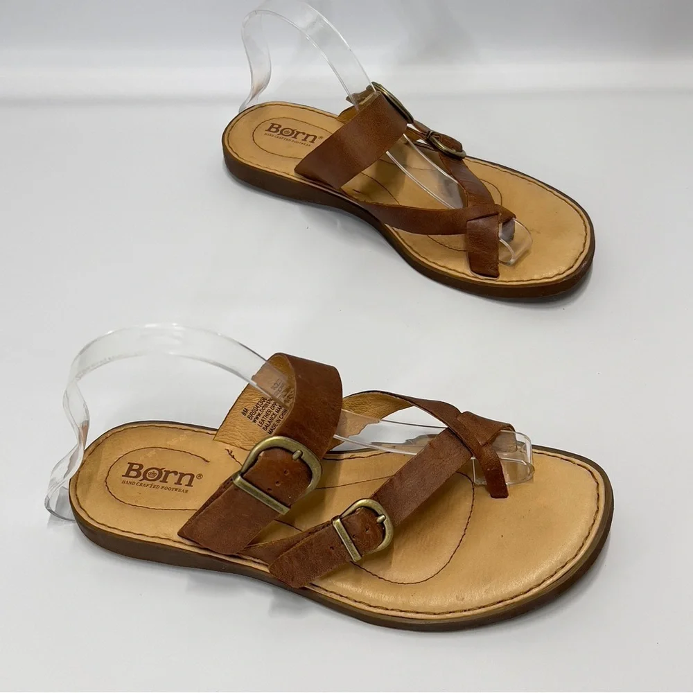 BORN size 8 Women’s Slip On Cross Toe Leather Strappy Summer Sandal